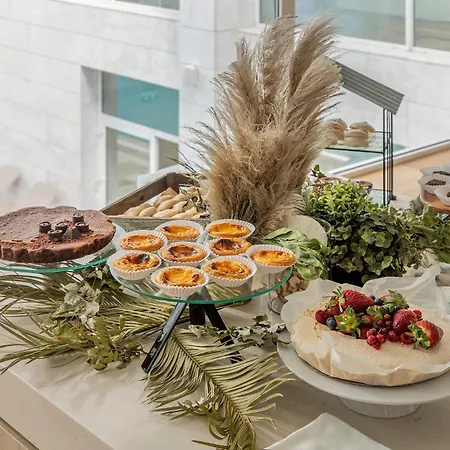 Crowne Plaza - Caparica Lisbon 4*