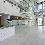 Crowne Plaza - Caparica Lisbon Hotel 4*