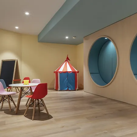 Crowne Plaza - Caparica Lisbon 4*