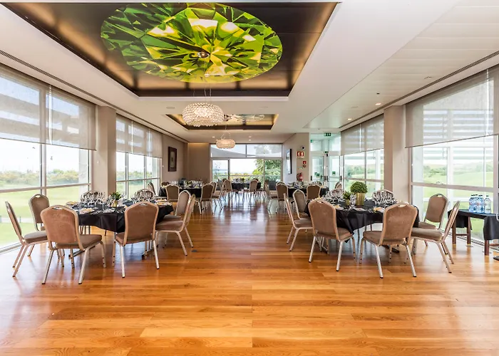 Crowne Plaza - Caparica Lisbon 4*