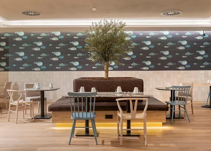 Crowne Plaza - Caparica Lisbon 4*