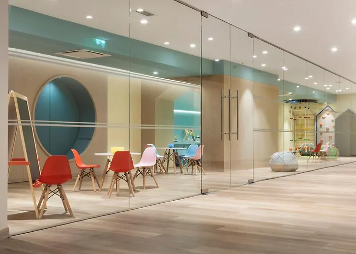 Crowne Plaza - Caparica Lisbon Hotel 4*