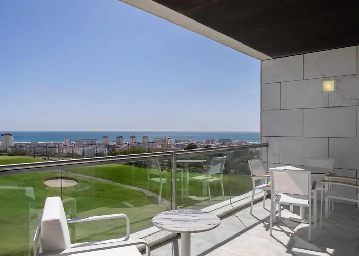 Crowne Plaza - Caparica Lisbon Hotel 4*