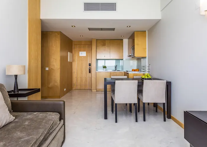 Hotel Crowne Plaza - Caparica Lisbon 4*